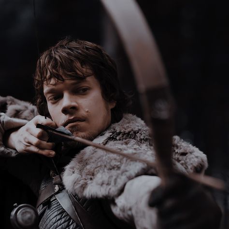 Theon Greyjoy Icons, House Greyjoy Aesthetic, Theon Greyjoy Aesthetic, Balon Greyjoy, Greyjoy Aesthetic, Robb Stark Aesthetic, Story Banner, Pjo Oc, Angel Oc