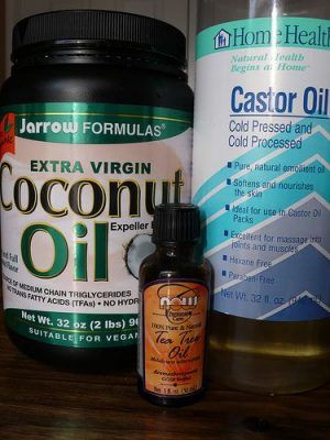 Castor Oil Hair Mask, Oil For Curly Hair, Coconut Oil Hair Growth, Oil Hair Mask, Eyelashes And Eyebrows, Castor Oil Benefits, Coconut Oil Hair Mask, Promote Hair Growth, Castor Oil For Hair