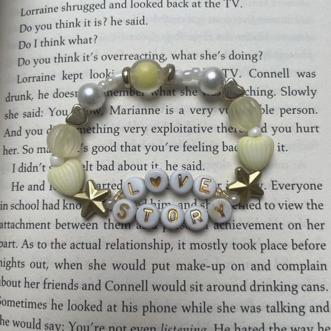 Love Story Friendship Bracelet, Love Story Bracelet Taylor Swift, Love Story Bracelet, Love Story By Taylor Swift, Swiftie Bracelet, Taylor Bracelets, Eras Bracelets, Bracelet Business, Swift Bracelets