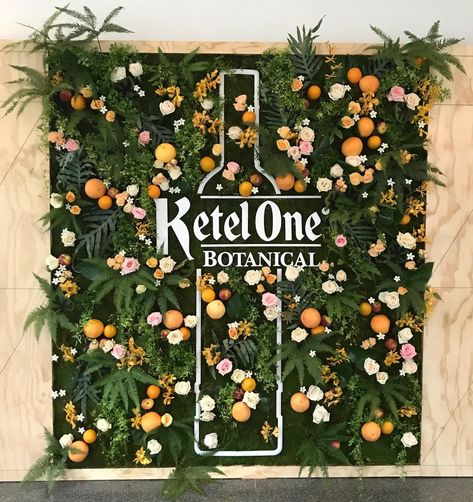 Design Tips for Summer Spirit Brand Events Ketel One, Selfie Wall, Booth Decor, Photo Opportunity, Flower Wall Backdrop, Flower Bar, Event Backdrop, Floral Event Design, Exhibition Stand Design