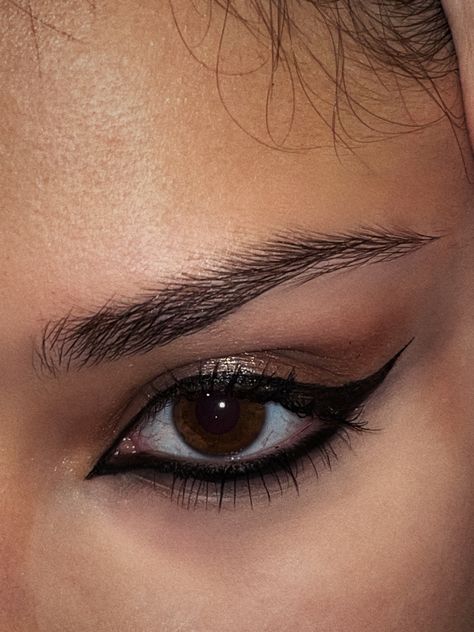 An eye look by me :) #makeup #cateye #aesthetic #eyeliner #ideasformakeup #ideasforeyeliner #rarebeauty #makyajfikirleri #makyaj #selenagomez Makeup Cateye, Aesthetic Eyeliner, Cat Eyeliner, Eye Look, Eye Makeup Art, An Eye, Makeup Art, Selena Gomez, Cat Eye