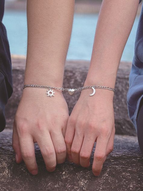 Couples Hand Bracelet, Cute Couples Jewelry, Magnetic Heart Bracelet Couple, Bracelets For Girlfriend, Couple Magnetic Bracelets, Aesthetic Couple Bracelet, Bf And Gf Jewelry, Couple Matching Accessories, Sun And Moon Bracelet Couple