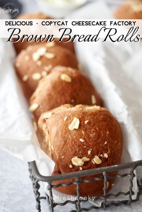 Brown Bread Rolls Recipe, Sweet Brown Bread, Outback Brown Bread Recipe, Cheesecake Factory Bread Recipe, Copycat Cheesecake Factory Bread, Copycat Outback Bread, Cheesecake Factory Brown Bread Recipe, Cheesecake Factory Brown Bread Machine, Sweet Molasses Brown Bread