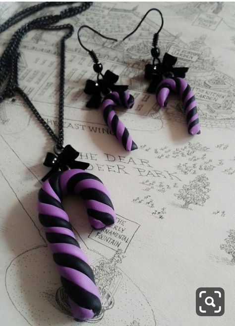 Merry Gothmas, Goth Xmas, Goth Diy, Weird Christmas, Candy Cane Earrings, Goth Stuff, Goth Christmas, Scary Christmas, Spooky Christmas