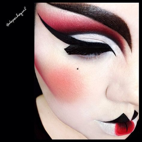 Instagram photo by @depechegurl via ink361.com Geisha Makeup, Extreme Makeup, Drag Make-up, Drag Queen Makeup, Sugarpill Cosmetics, White Lightning, Avant Garde Makeup, Red Eyeshadow, Drag Makeup