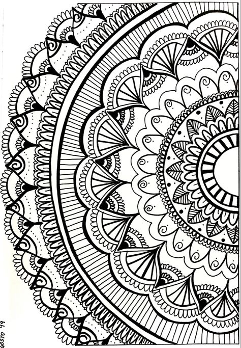 Black And White Mandela Patterns, Small Mandala Drawing, Radial Design Art, Amazing Coloring Pages, Mandela Patterns, Small Mandala, Black And White Mandala, Drawing Doodles, White Mandala