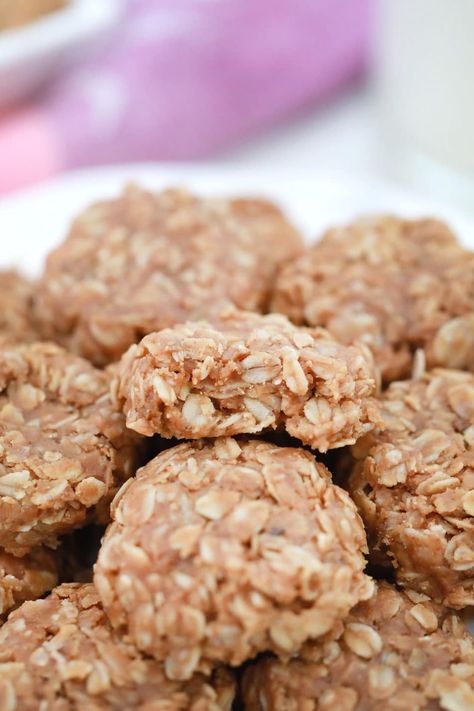 Oatmeal Clusters, Peanut Butter Oat Cookies, Oatmeal No Bake, No Bake Oatmeal Cookies, No Bake Cookie Recipe, Oatmeal Cookies Recipes Easy, No Bake Oatmeal, Oatmeal No Bake Cookies, Peanut Butter Oat