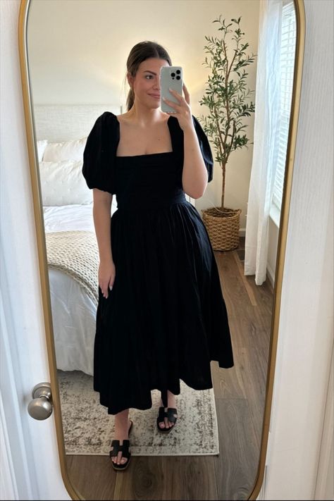 Emerson Poplin Puff Sleeve Midi … curated on LTK Black Sunday Dress, Midi Dress Outfit Summer, Maxi Dress Outfit Casual, 2024 Ootd, Summer City Outfits, Midi Dress Outfit, Europe 2024, Simple Casual Outfits, Girls Night Out Outfits