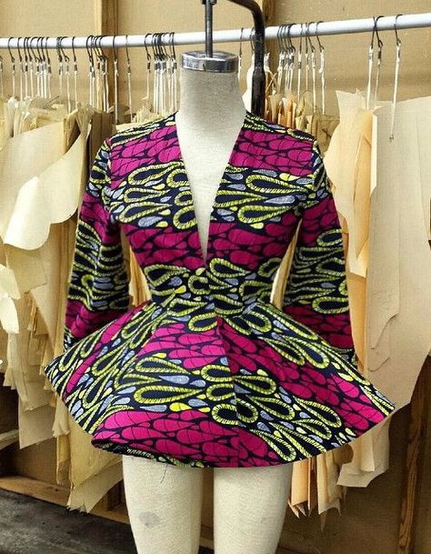 Latest Blouse Styles, African Blouses, African Tops, African Print Tops, Skirt Jeans, Short African Dresses, African Fashion Skirts, African Wear Dresses, African Print Dress Designs