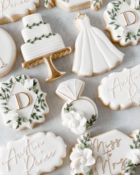 Green And White Wedding Cookies, Engagement Party Desserts, Bride Cookies, Wedding Dress Cookies, Wedding Shower Cookies, Engagement Cookies, Bridal Cookies, Cookie Wedding Favors, Cookie Decorations