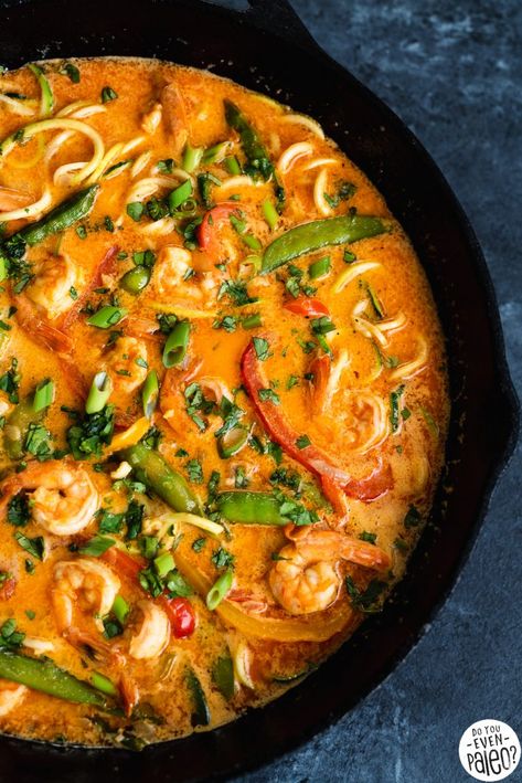 Thai Shrimp Curry Noodle Bowls (Paleo, Whole30) | DoYouEvenPaleo.net Curry Zucchini, Thai Shrimp Curry, Shrimp Curry, Shrimp Noodles, Thai Shrimp, Zucchini Noodle, How To Cook Zucchini, Noodle Soup Recipe, Grilled Shrimp Recipes