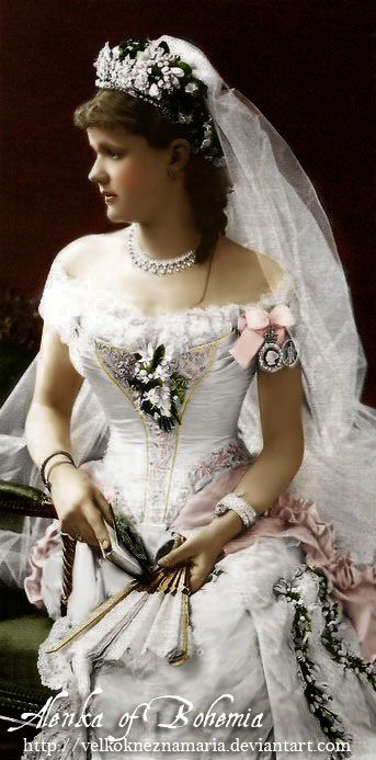 Helen, Duchess of Albany by VelkokneznaMaria on DeviantArt Princess Helena, Vintage Brides, Royal Wedding Dress, Royal Brides, Victorian Wedding, Wedding Gowns Vintage, A Wedding Dress, Royal Weddings, Vestidos Vintage