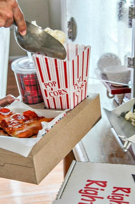 DIY food trays just like they have in the movie theater are perfect for family movie night at home. Learn how to make them right here. Movie Night Party Favors, Family Movie Night Snacks, Movie Night Box, Movie Theater Snacks, Diy Movie Night, Movie Night At Home, Movie Food, Movie Night Ideas, Movie Night Food