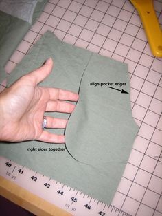 How to sew a slash pocket tutorial Pocket Pattern For Skirt, Side Pockets Pants, How To Make Pockets In Pants, Side Pocket Pants, Pocket Tutorial, Sewing Pockets, Slash Pocket, Sewing 101, Techniques Couture