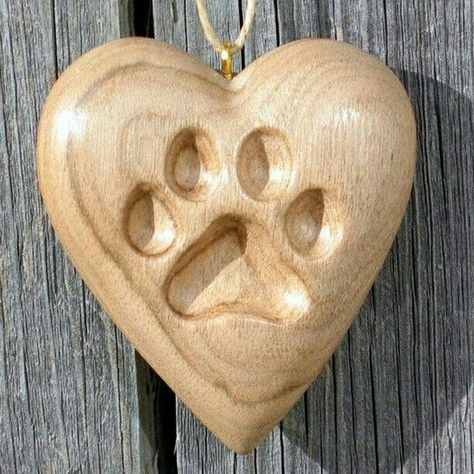 Tre Kunst, Wooden Jewelery, Dremel Crafts, Paw Print Heart, Dremel Carving, Wood Jewelery, Heart Wood, Dremel Wood Carving, Cat Paw Print