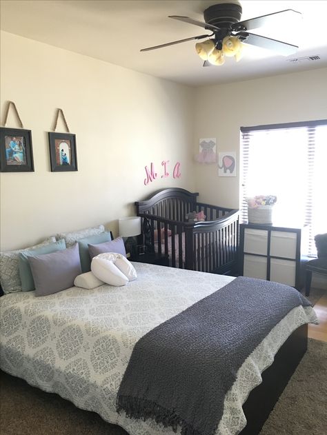 Mom Daughter Shared Bedroom Ideas, Parent And Nursery Shared Room, Bedroom With Newborn Sharing, Shared Bedroom With Baby Parents, Bedroom With Kids And Parents, Baby Shared Room With Parents, Studio Apartment With Baby, Shared Nursery With Parents Small Room, Sharing Room With Newborn Small Spaces