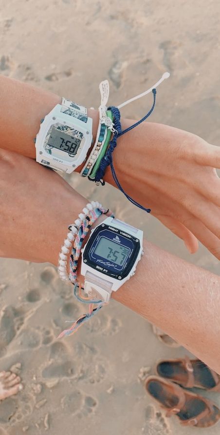 White Shark Watch, Shark Watch With Bracelets, Shark Clip Watch, Shark Watch, Surfergirl Style, Freestyle Watch, Beachy Bracelets, Preppy Accessories, Surf Jewelry