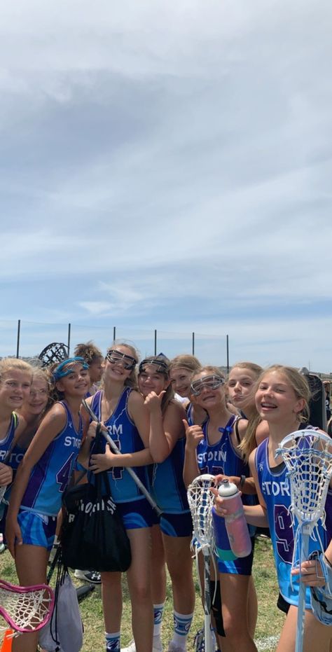 Lax Girl Aesthetic, Lacrosse Team Pictures, Lax Aesthetic, Lacrosse Aesthetic, Baseball Costumes, Lax Girls, Lacrosse Team, Team Goals, Lacrosse Girls