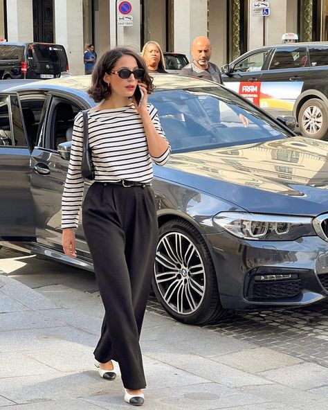 Parisian Outfits, Chic Hair, Street Style Parisian, French Girl Style, Haircut Inspiration, Hair Trend, Chic Hairstyles, Street Style Paris, French Chic