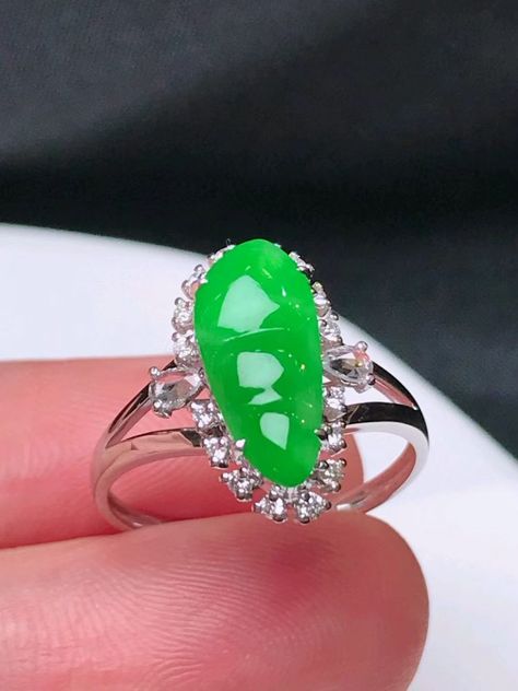 jade rings for women 18k gold diamond inlaid Jade Ring, Natural Jade, Jade Stone, Timeless Beauty, Gold Diamond, Jade, 18k Gold, Sparkle, Fine Jewelry