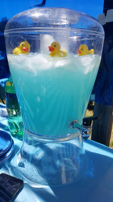 Cute Baby Shower Food, Diy Baby Shower Ideas, Baby Shower Food Ideas, Baby Boy Sprinkle, Shower Food Ideas, Baby Shower Punch, Baby Shower Ideas For Boys, Baby Shower Snacks, Rubber Ducky Baby Shower