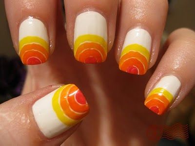 I don't watch the Today Show very often,but I'd know this logo anywhere! 1960s Nails, Hippie Nail Art, Vintage Nail Art, Sun Nails, Daisy Nail Art, Ideas Uñas, Pedicure Designs Toenails, Retro Nails, Hippie Nails