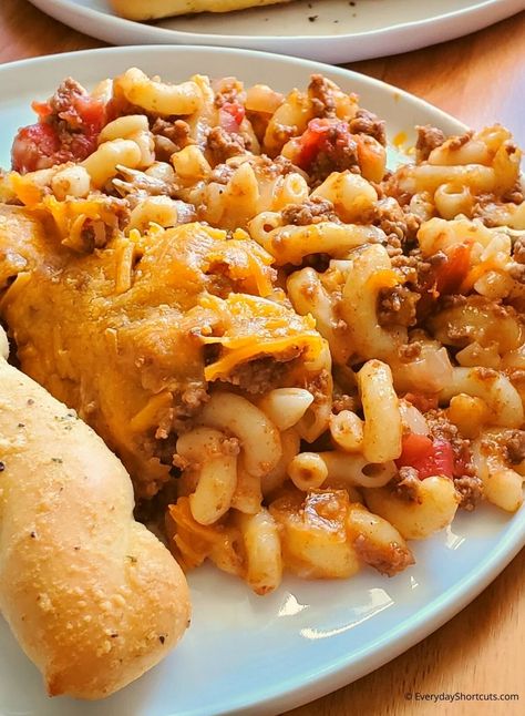 Best Johnny Marzetti Recipe, Johnnie Marzetti Recipe, Mazetti Recipe Johnny Marzetti, Johnny Marzetti Recipe, School Johnny Marzetti, Johnny Marzetti Casserole Recipe, Johnny Marzetti, Main Entree Recipes, Yummy Casserole Recipes