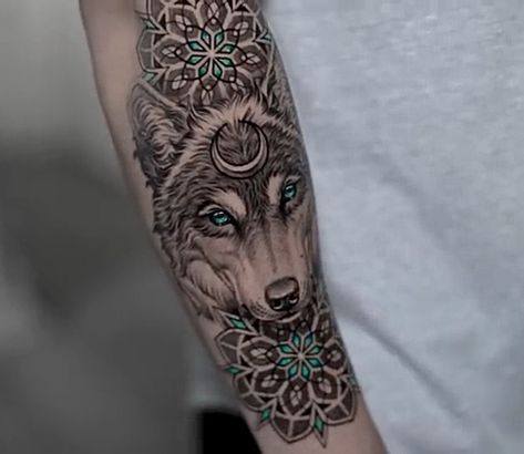 Wolf Tattoos For Women, Geometric Wolf Tattoo, Wolf Tattoos Men, Wolf Tattoo Sleeve, Soul Tattoo, Tattoo Techniques, Kunst Tattoos, Wolf Tattoo Design, Inspiration Tattoos