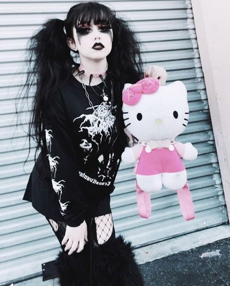 Metalhead Hello Kitty, Hello Kitty Goth Outfit, Goth Hello Kitty, Sanrio Halloween, Goth Stuff, Goth Gf, Hello Kitty Toys, Hello Kitty Clothes, Goth Girl