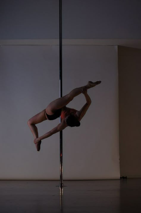 pole dance, pole fitness, jade Pole Shapes, Pole Dance Photography, Pole Poses Photo Shoots, Pole Dance Poses, Pole Photography, Pole Dance Studio, Pole Photoshoot, Pole Poses, Pole Dance Fitness