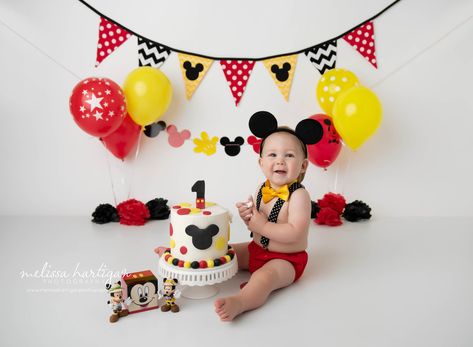 baby boy sitting on floor with mickey mouse cake smash theme Mickey Mouse Cake Smash, Mickey Mouse Smash Cakes, Creative Birthday Party Ideas, Mickey First Birthday, Mickey 1st Birthdays, Mickey Mouse Birthday Cake, Cake Smash Theme, Mickey Mouse Themed Birthday Party, Mickey Mouse Photos