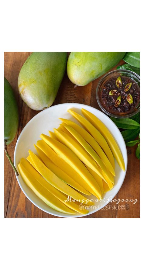 All time Filipino favorite snack treat! Filipino Mango, Filipino Snacks, Filipino Cuisine, Shrimp Paste, Filipino Recipes, Flavor Profiles, Appetizer, Mango, Snacks