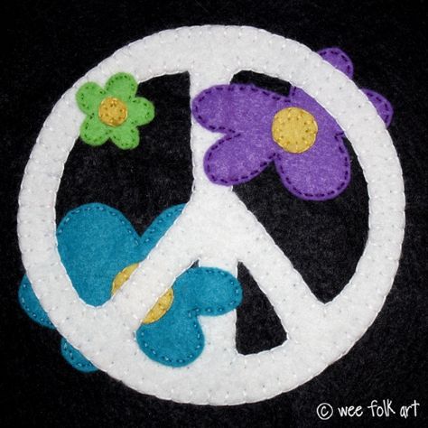 Mckenna Peace Sign Template, Peace Sign Embroidery, Peace Sign Cross Stitch Pattern, Peace Sign Stencil, Peace Sign Applique, Wee Folk Art, Free Applique Patterns, Applique Stitches, Wool Applique Patterns