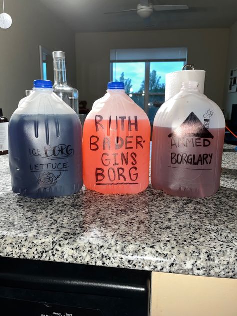 Borg Names Drink, Borg Alcohol, Frat Themed Birthday Party, Frat Party Aesthetic Decor, Borgs Drink, Frat Aesthetic Party, Borg Ideas Drink, Borg College, Dress Up Party Themes College