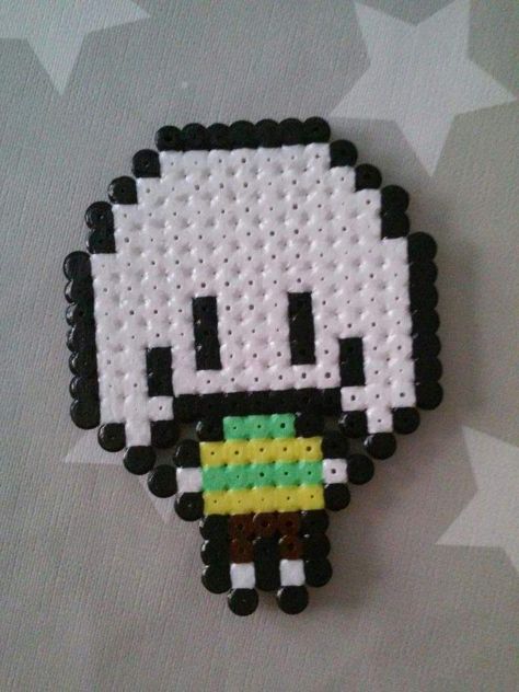 Kandi Inspo, Easy Perler Beads Ideas, Paper Toys Template, Hama Beads Design, Hama Bead, Beads Ideas, Kandi Patterns, Bead Ideas, Perler Beads Designs