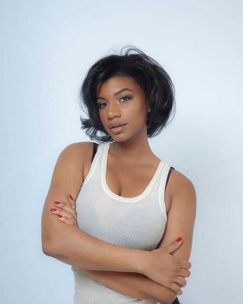 Taylor Rooks on Instagram: “photo by @ravieb xx” Taylor Rooks, Tomb Raider Game, Tv Stars, Pretty Face, Black Women, Discover Yourself, Express Yourself, Sports Bra, A Place