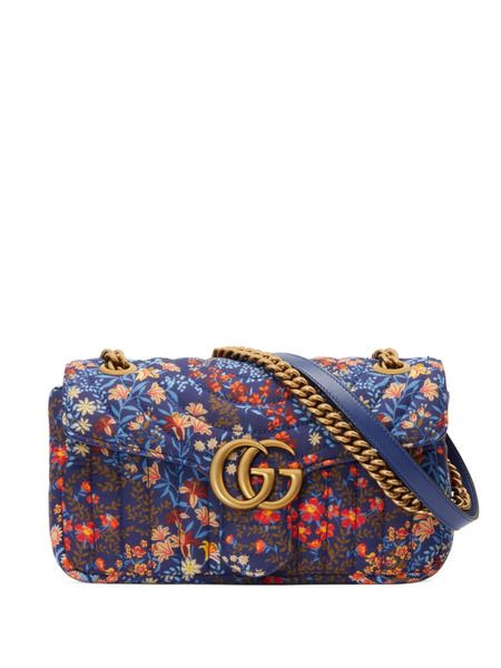 small GG Marmont shoulder bag from Gucci featuring multicolour, cotton, all-over floral print, signature…. Color:blue. Material:Cotton #adv womens #bags #shoulder #handbags # Handbags Gucci, Best Online Stores, Guccio Gucci, Gucci Marmont, Studded Bag, Floral Bags, Gucci Gucci, Gg Marmont, Designer Shoulder Bags