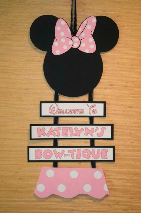 Minnie Mouse Bedroom, Minnie Mouse Decorations, Minnie Mouse Theme Party, Welcome Door Sign, Minnie Mouse Birthday Decorations, Minnie Mouse 1st Birthday, Minnie Birthday Party, Minnie Mouse Theme, Birthday Welcome Sign