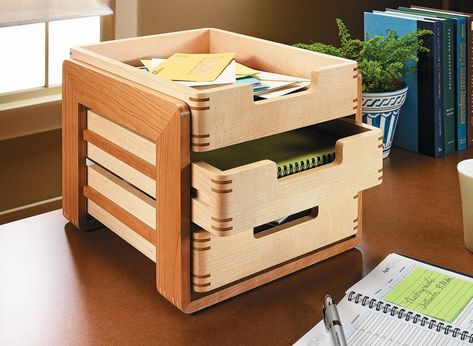 Woodsmith Plans, Wood Projects Plans, Woodworking Desk, Wood Crafting Tools, Carpentry Projects, Woodworking Box, Woodworking Joinery, Woodworking Joints, Into The Wood