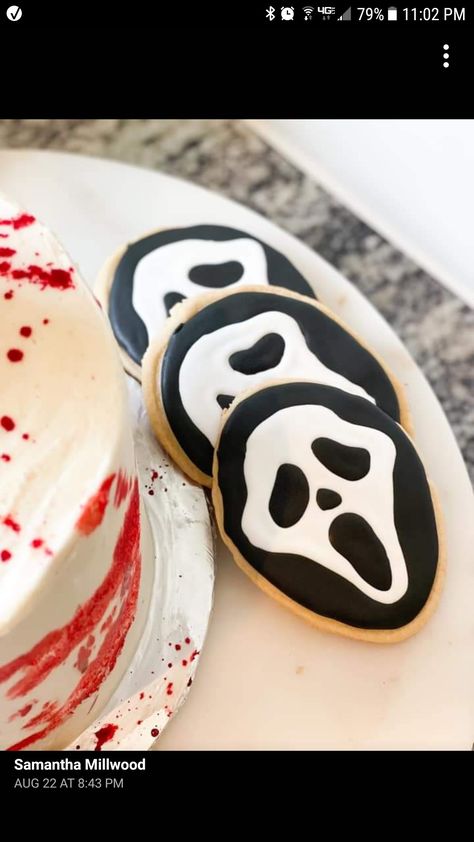 Ghostface Cookies, Ghostface Birthday Party, Ghostface Cake, Halloween Shower Ideas, Scream Party, Horror Themed Party, Birthday Cake Gift, Cookies Halloween, Movie Birthday Party