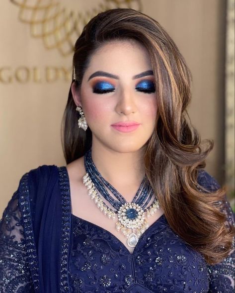 Makeup On Blue Dress Indian, Blue Eye Makeup Bridal, Bridal Blue Eye Makeup, Indian Party Makeup Looks, Indian Party Makeup, Dandiya Raas, Rockabilly Makeup, Indian Makeup Looks, Eyes Make Up