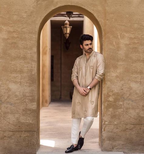 Fawad Khan photoshoot for sfkbridals. Poses For Men In Sherwani, Kurta Photoshoot Ideas Men, Traditional Kurta Poses For Men, Men Kurta Photoshoot, Khan Dress Kurta For Men, Traditional Indian Mens Clothing, Couple Editorial, Pakistani Men, Traditional Dressing