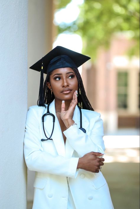 Medical Grad Photoshoot, Graduation Pictures For Nurses, Dr Graduation Pictures, Medical Students Graduation Pictures, Physician Assistant Graduation Pictures, Graduation Poses With Diploma, Medical Graduation Pictures, Medical School Graduation Pictures, Juris Doctor Graduation Pictures