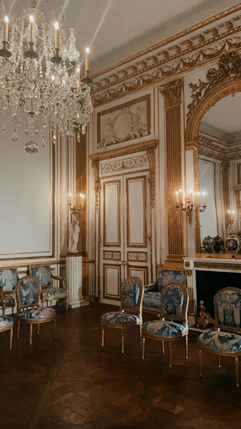 period room in the Legion of Honor museum in San Francisco Legion Of Honor San Francisco, Legion Of Honor, The Legion, San Francisco Museums, San Francisco, Period, Ceiling Lights, Lighting, Travel