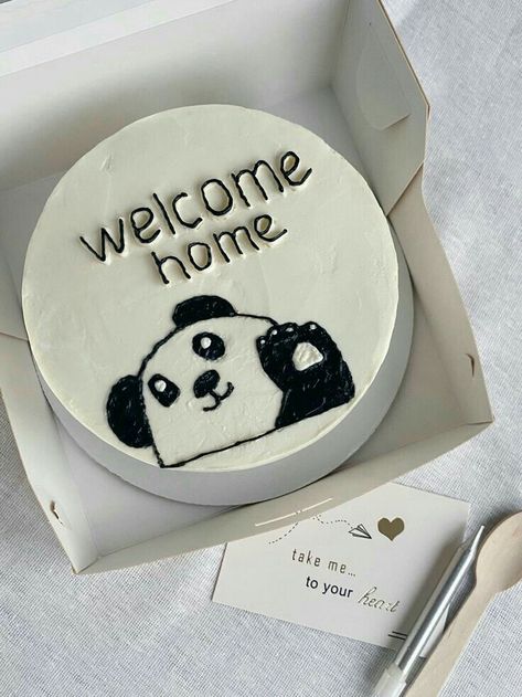 Panda Cake, Mini Cakes Birthday, Cartoon Cake, Bento Cake, Mini Cakes, Diy Gifts, Cake Decorating, Birthday Cake, Pasta