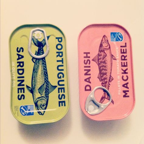 M&S packaging Vintage Tin Packaging, Vintage Sardine Packaging, Sardine Packaging Design, Vintage Sardine Tin, Sardine Can Design, Tinned Fish Packaging, Canned Fish Packaging, Sardine Tin Art, Sardine Can Art