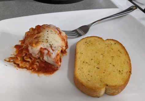 Pizza Lasagna, Cheap Meal, Lasagna Rollups, Best Crockpot Recipes, Lasagna Noodles, Dump Meals, Pasta Casserole, No Noodle Lasagna, Ginger Recipes