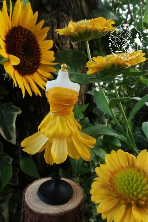 Fairy Petal Dress, Sunflower Fairy Dress, Flower Petal Skirt Fairy, Flower Petal Dress Fairy, Yellow Fairy Outfit, Dress That Looks Like A Flower, Sunflower Inspired Dress, Fairy Flower Dress, Fairies Dresses