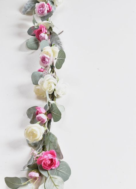 Diy Flower Garland, Making Garland, Garland With Lights, Flower Garland Diy, How To Make Pink, Led Flower, Wind Chill, Led Diy