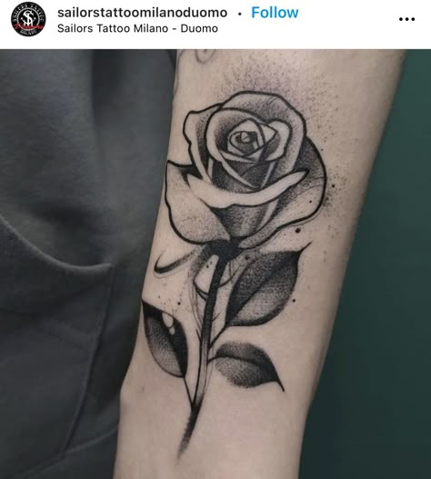 Black And Grey Rose Tattoo, Rose Tat, Black And Grey Rose, Geometric Mandala Tattoo, Blackwork Designs, Chicano Art Tattoos, D Tattoo, Tattoo Design Book, Tattoo Feminina